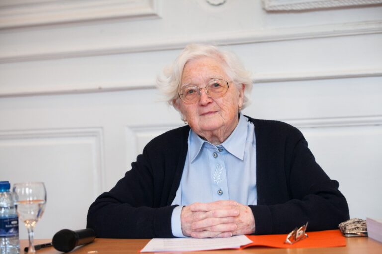 Colette Bourlier - Dorctorante