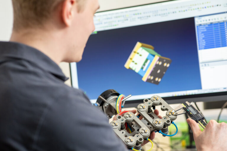 Bureau d'étude dans une industrie